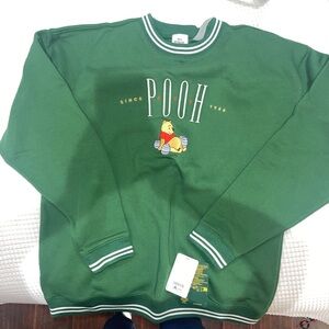 Winnie the Pooh pullover sweater size large